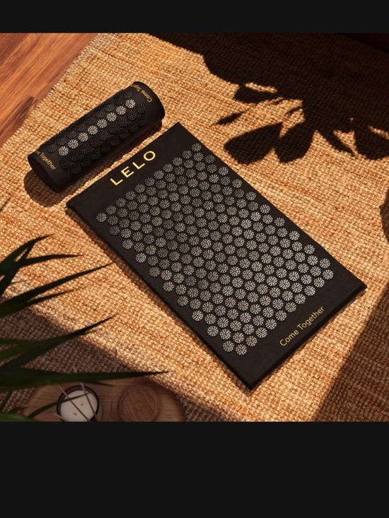 LELO Other - LELO Relax Body Mat Acupressure in Black NWT